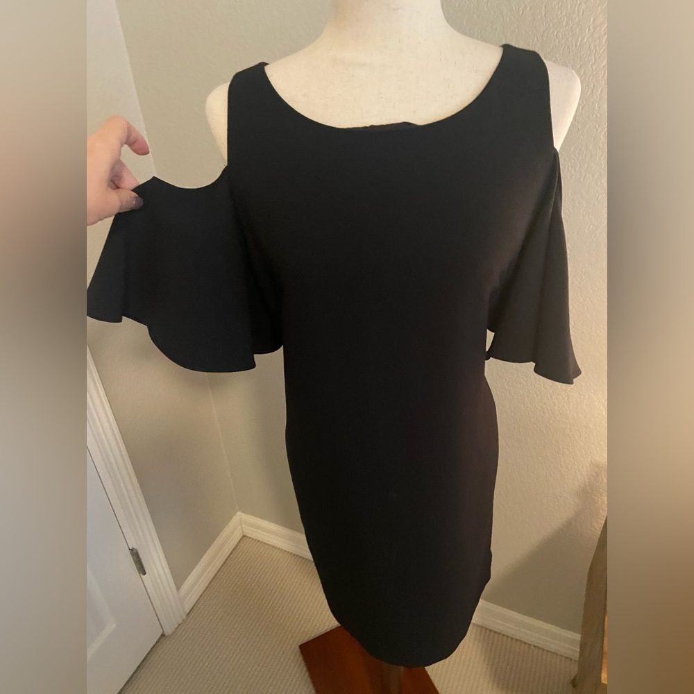 Black cold-shoulder cocktail dress by Chelsea28. Sz Medium